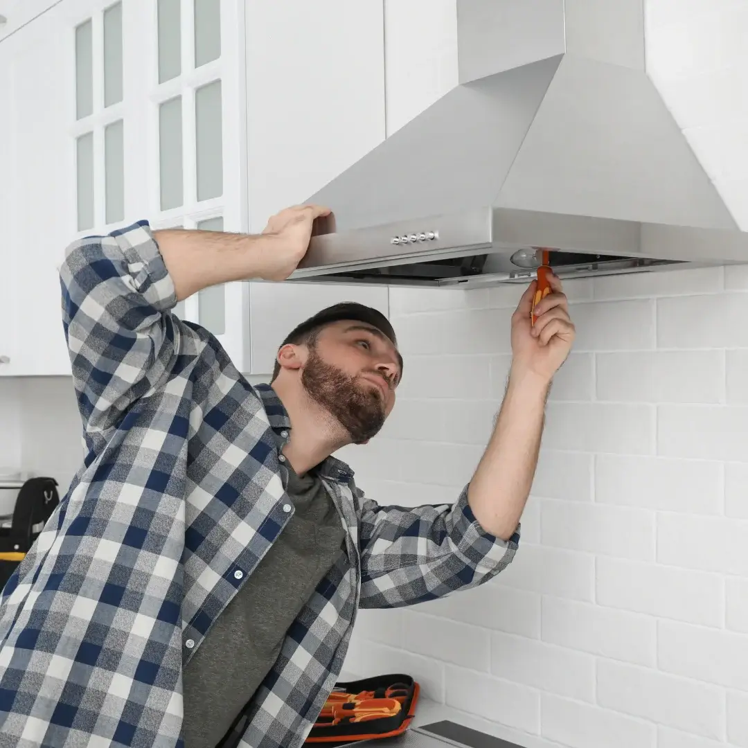 Kitchen range hood repair service for better ventilation in Toronto